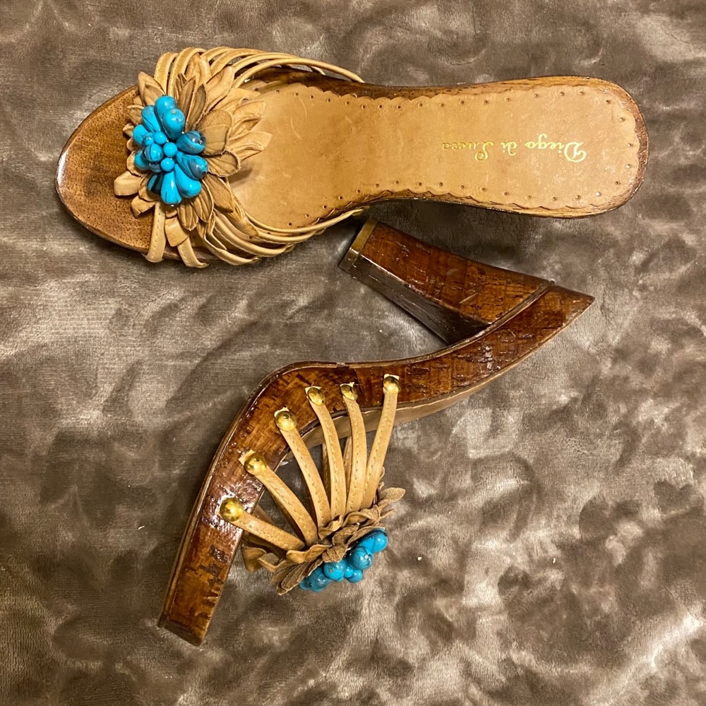 Slide in flip flop sandal with flower